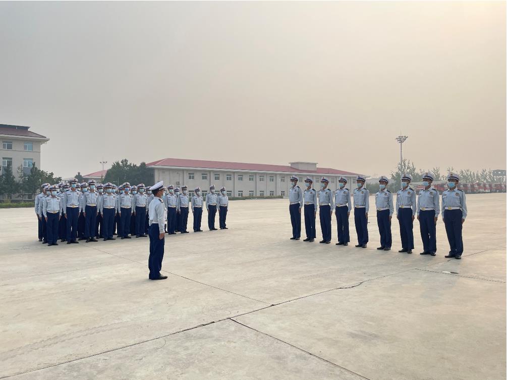 紀律：球隊成員需要遵守規(guī)則和紀律，這可以幫助他們學會責任和自控。